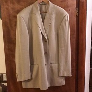 Very nice Men’s Tan Silk Sport Coat, 46 Long.